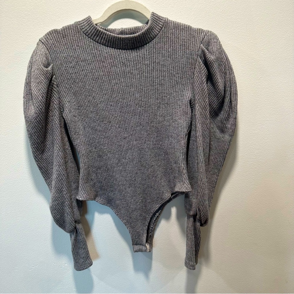 Akira Ribbed Puff Long Sleeve Mock Neck Gray Knit Bodysuit Women’s size S